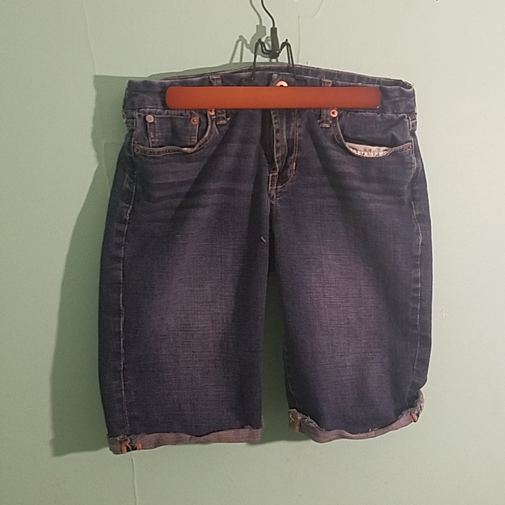 Lucky knee length shorts